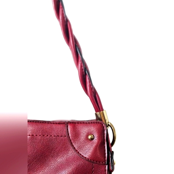 Relic Burgundy Soft Faux Leather Shoulder Bag Purse Braided Handle Gold Tassle - Picture 4 of 12